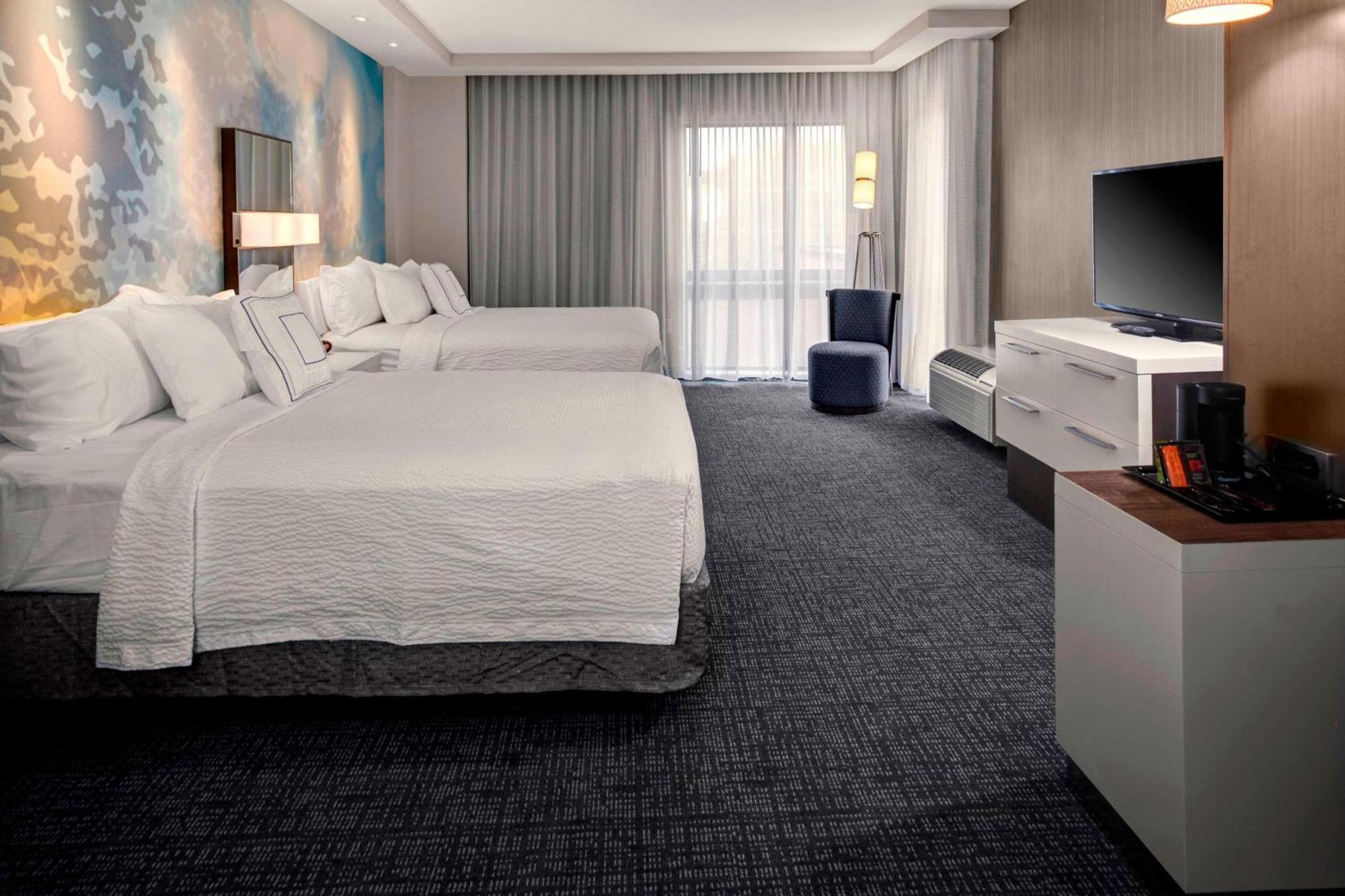 Courtyard By Marriott Carrollton Hotel Bagian luar foto