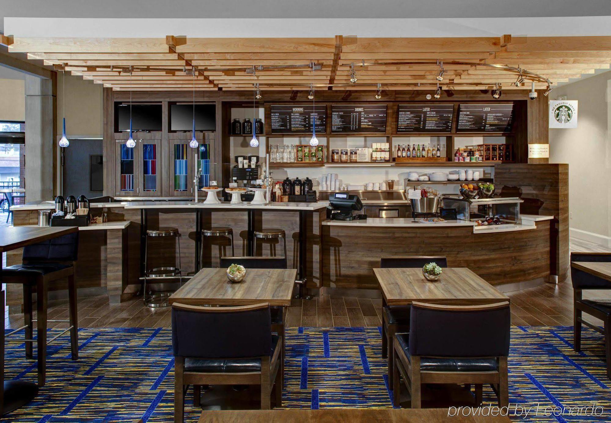 Courtyard By Marriott Carrollton Hotel Bagian luar foto